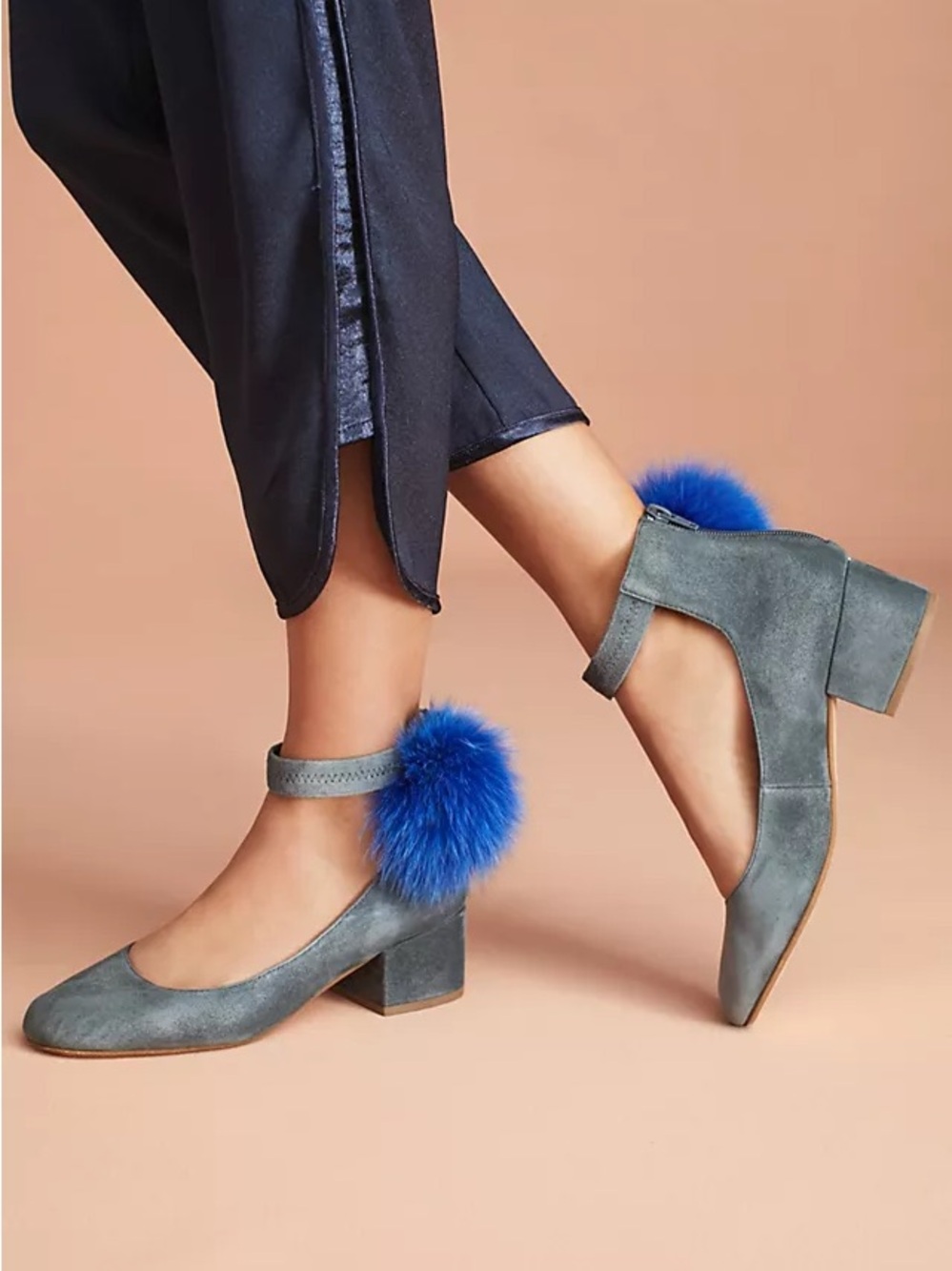 CECILIA NEW YORK Ivy Pumps in the Color Ink